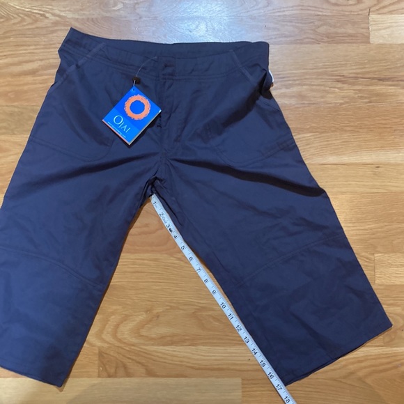 New Ojai Capri size 6 blue/gray color - Picture 10 of 12